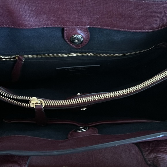 Large burgundy Burberry Banner tote - Picture 3 of 7